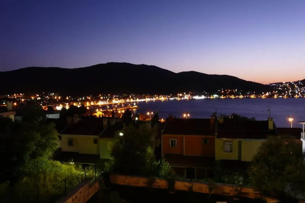 Villa Homerus At Sea, Privat Pool, For Families 10P. Wifi+ Yenifoca 0*,